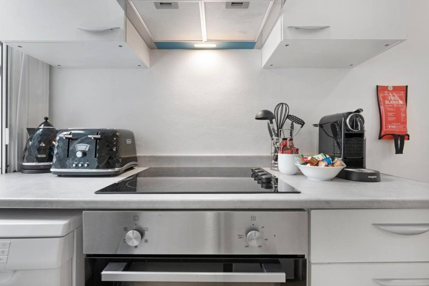 2 Bed Piccadilly 3 * Londres