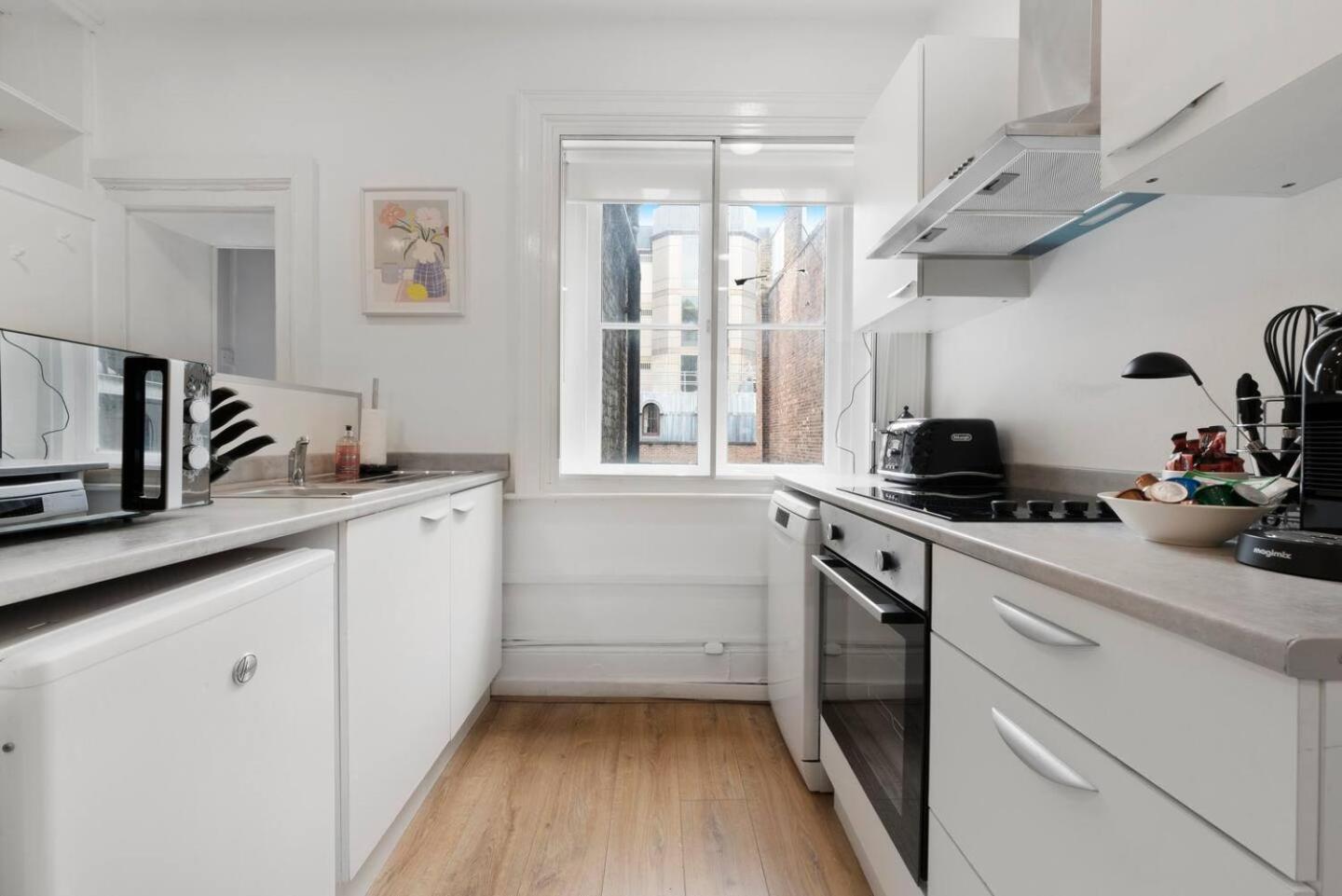 2 Bed Piccadilly 3 Apartamento Londres